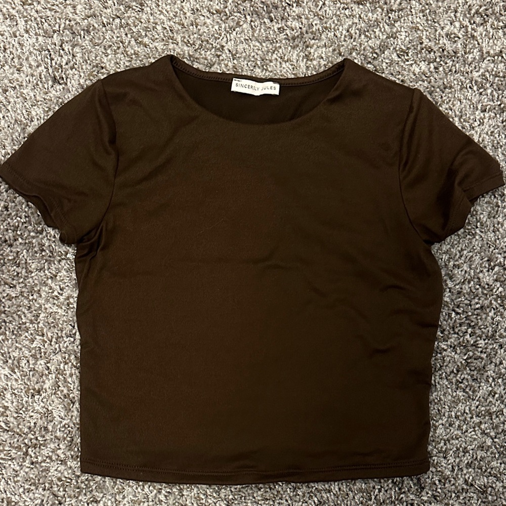 Sincerely Jules Brown Short Sleeve Crop Top